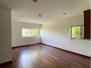 For rent 4 bedrooms house in Suan Luang, Bangkok