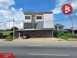 For sale 2 bedrooms retail Space in Sam Phran, Nakhon Pathom