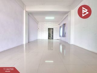 For sale 2 bedrooms retail Space in Sam Phran, Nakhon Pathom