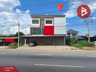 For sale 2 bedrooms retail Space in Sam Phran, Nakhon Pathom