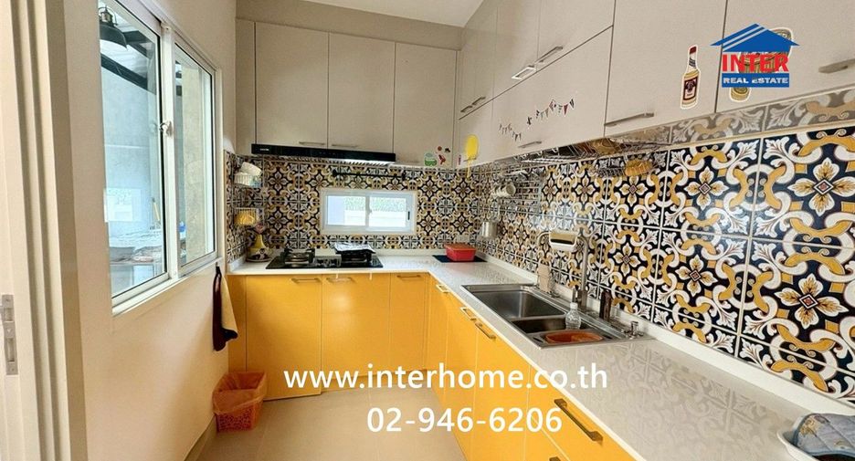 For sale 3 bedrooms house in Mueang Nonthaburi, Nonthaburi