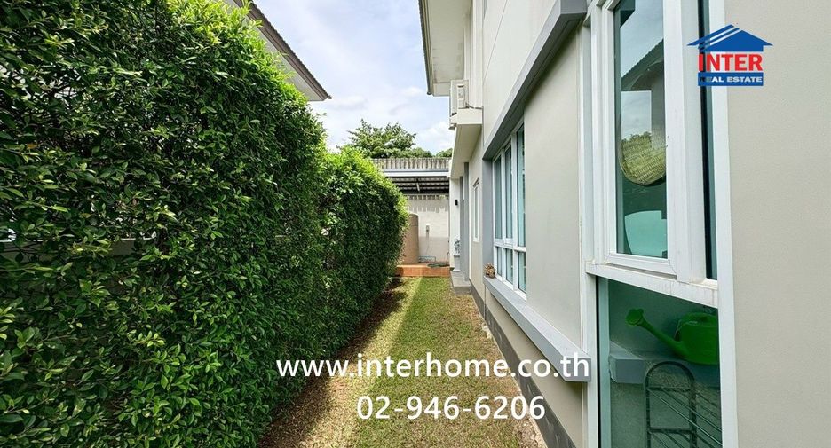 For sale 3 bedrooms house in Mueang Nonthaburi, Nonthaburi
