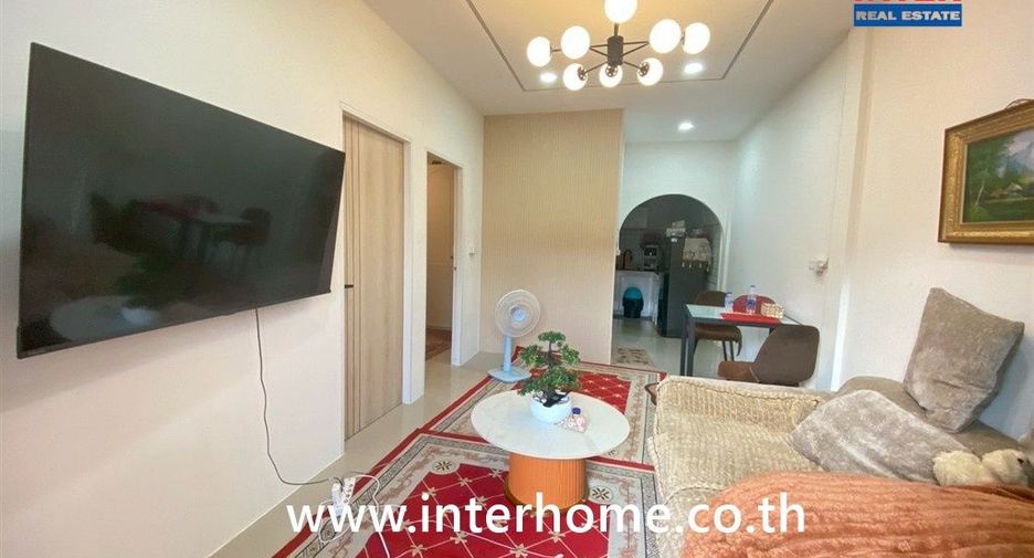 Reihenhaus zum Kauf mit 3 Zimmer in Bueng Kum, Bangkok