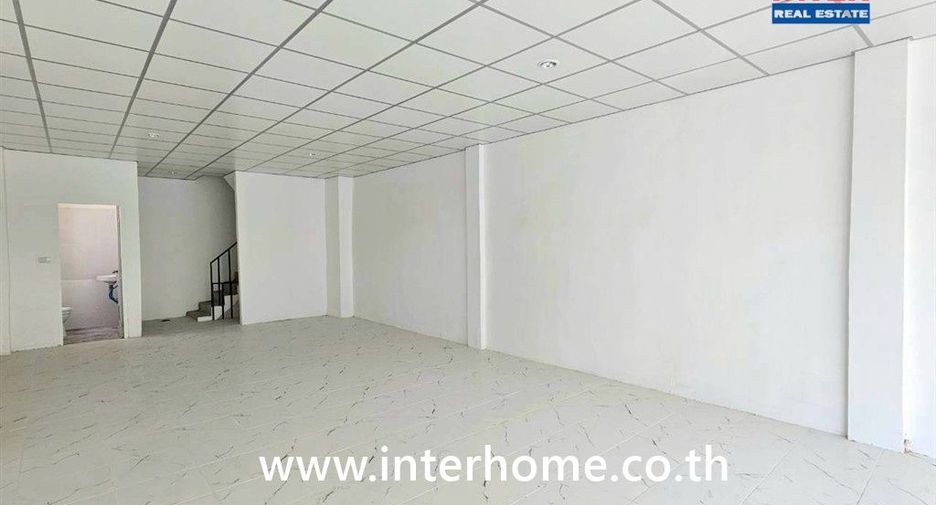 For sale retail Space in Pom Prap Sattru Phai, Bangkok