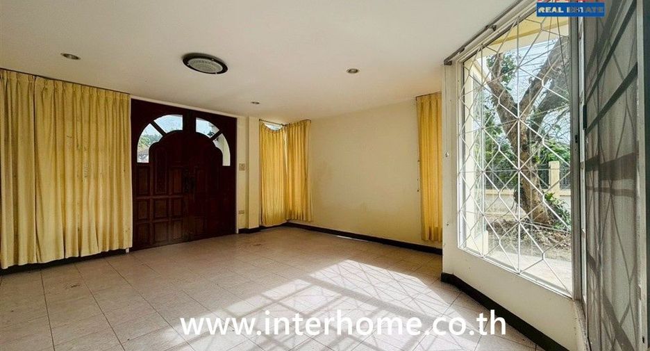 For sale 3 bedrooms house in Nong Chok, Bangkok