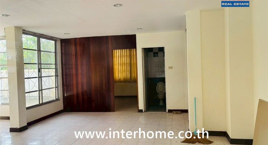 For sale 3 bedrooms house in Nong Chok, Bangkok