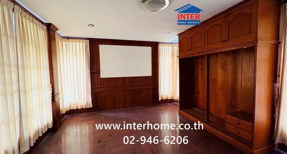 For sale 3 bedrooms house in Nong Chok, Bangkok