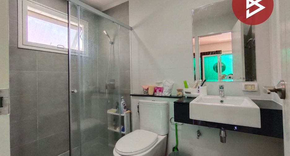 For sale 4 bedrooms house in Lam Luk Ka, Pathum Thani