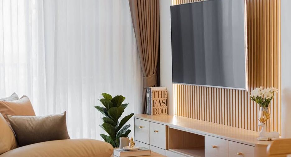 For rent 2 bedrooms condo in Watthana, Bangkok