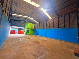 For rent 2 bedrooms warehouse in Bang Bua Thong, Nonthaburi
