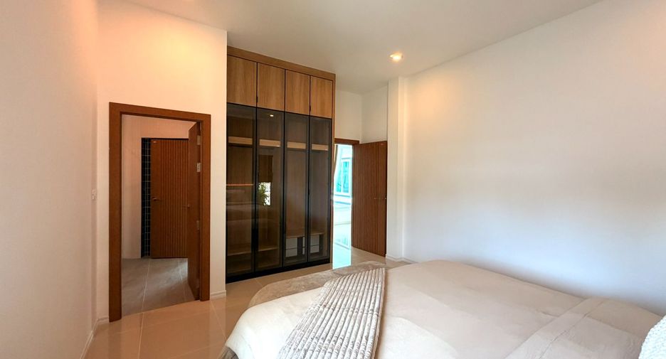 For sale 3 bedrooms villa in Bang Lamung, Chonburi