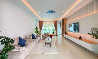 For sale 3 bedrooms villa in Bang Lamung, Chonburi