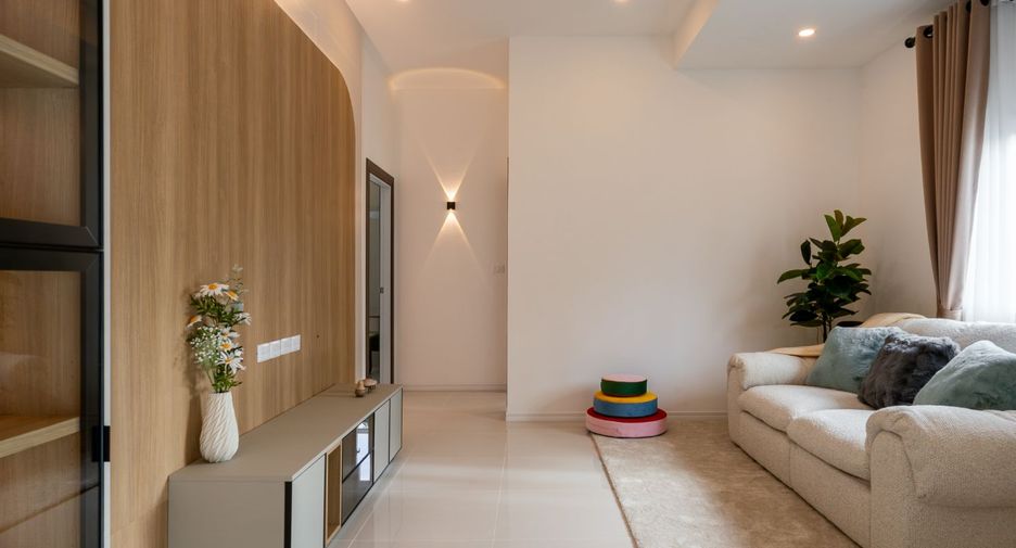 For sale 3 bedrooms villa in Bang Lamung, Chonburi