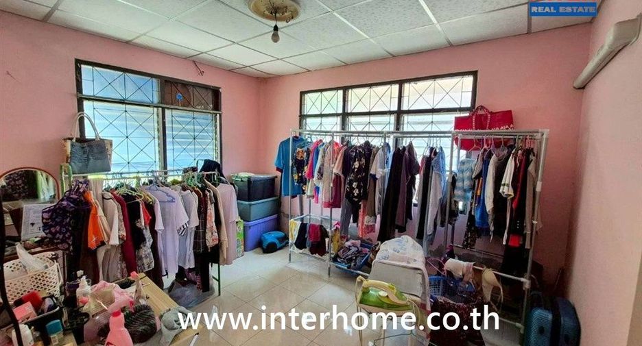 For sale 3 bedrooms house in Sai Noi, Nonthaburi