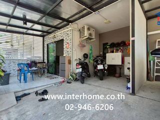 For sale 4 bedrooms townhouse in Khlong Luang, Pathum Thani