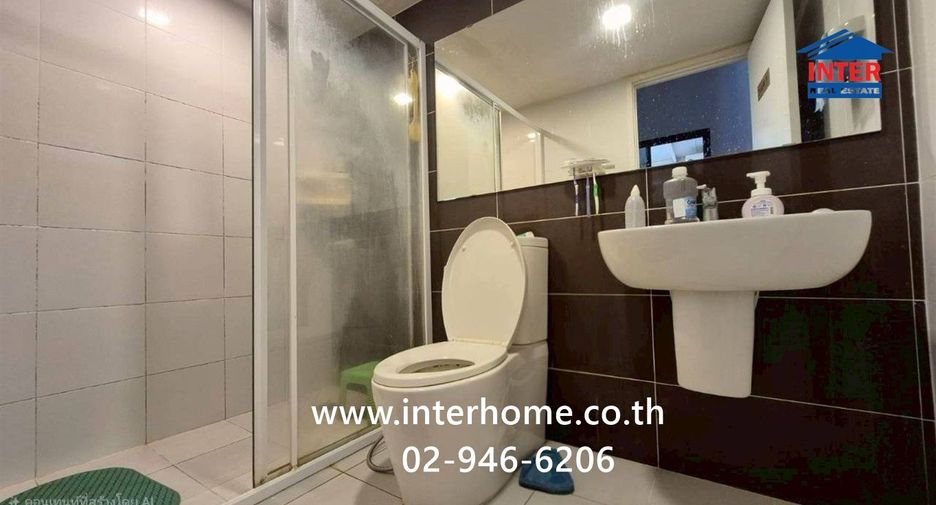 For sale 4 bedrooms townhouse in Khlong Luang, Pathum Thani