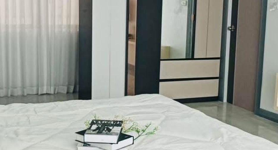 For rent 3 bedrooms condo in Jomtien, Pattaya