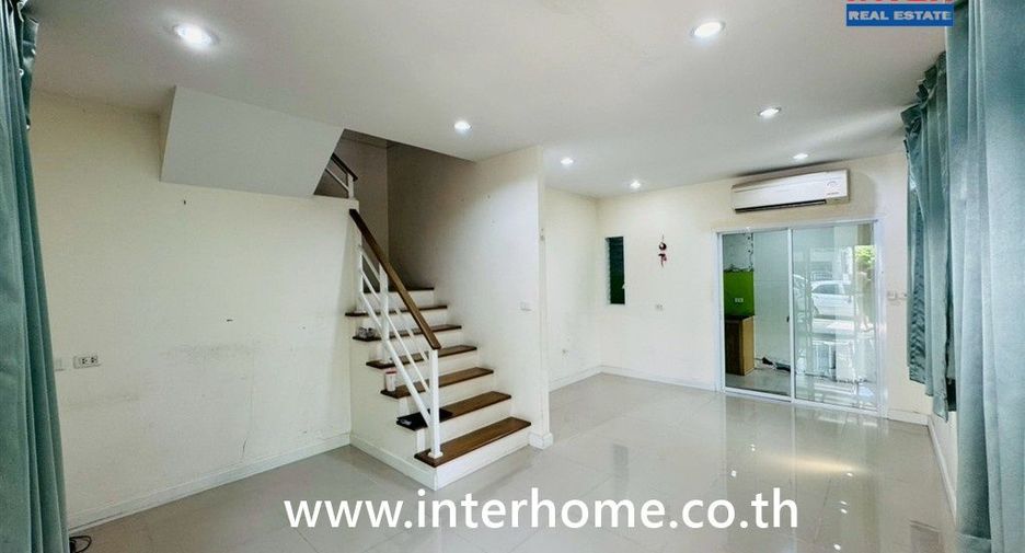 Reihenhaus zum Kauf mit 3 Zimmer in Suan Luang, Bangkok