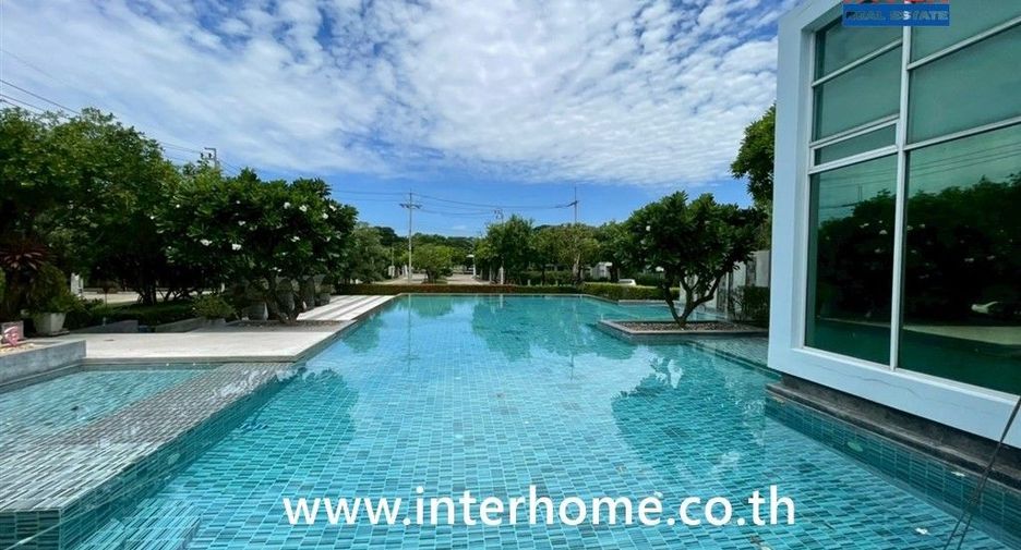 Haus zum Kauf mit 4 Zimmer in Khlong Sam Wa, Bangkok
