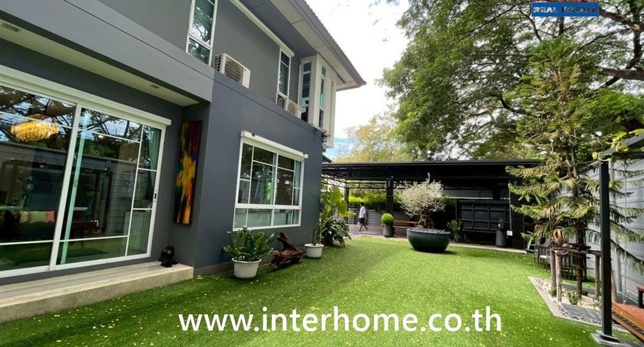 Haus zum Kauf mit 4 Zimmer in Khlong Sam Wa, Bangkok