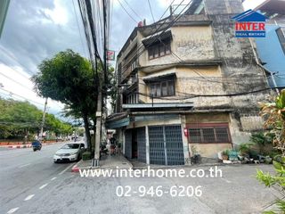 For sale 3 bedrooms retail Space in Khlong San, Bangkok