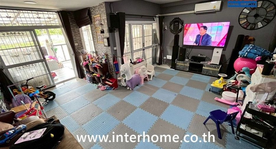 For sale 3 bedrooms townhouse in Bang Phli, Samut Prakan