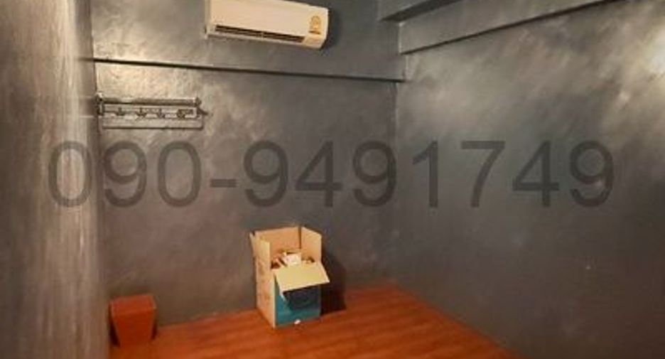 For rent 10 bedrooms retail Space in Khan Na Yao, Bangkok