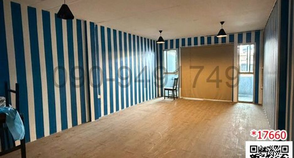 For rent 10 bedrooms retail Space in Khan Na Yao, Bangkok