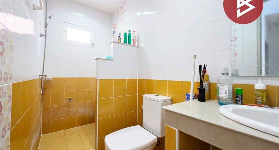 For sale 3 bedrooms townhouse in Phra Samut Chedi, Samut Prakan