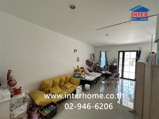 Casa adosada en venta de 4 habitaciones en Lam Luk Ka, Pathum Thani