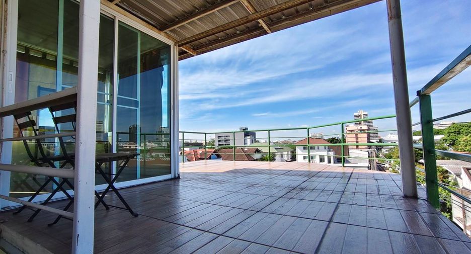 Casa adosada en venta de 3 habitaciones en Chatuchak, Bangkok