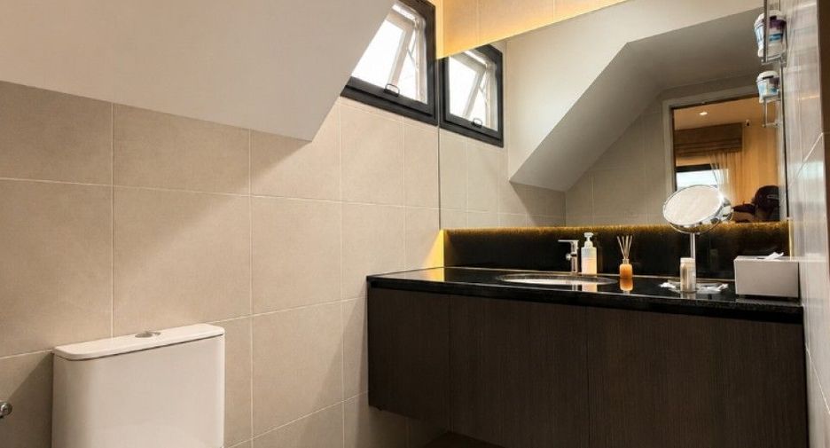 Casa en venta de 3 habitaciones en Mueang Samut Sakhon, Samut Sakhon