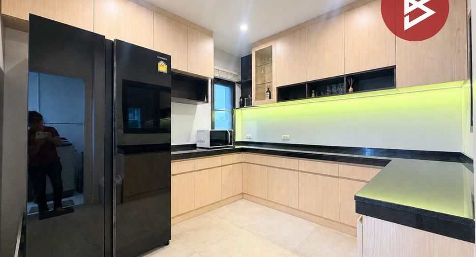 Casa en venta de 3 habitaciones en Mueang Samut Sakhon, Samut Sakhon