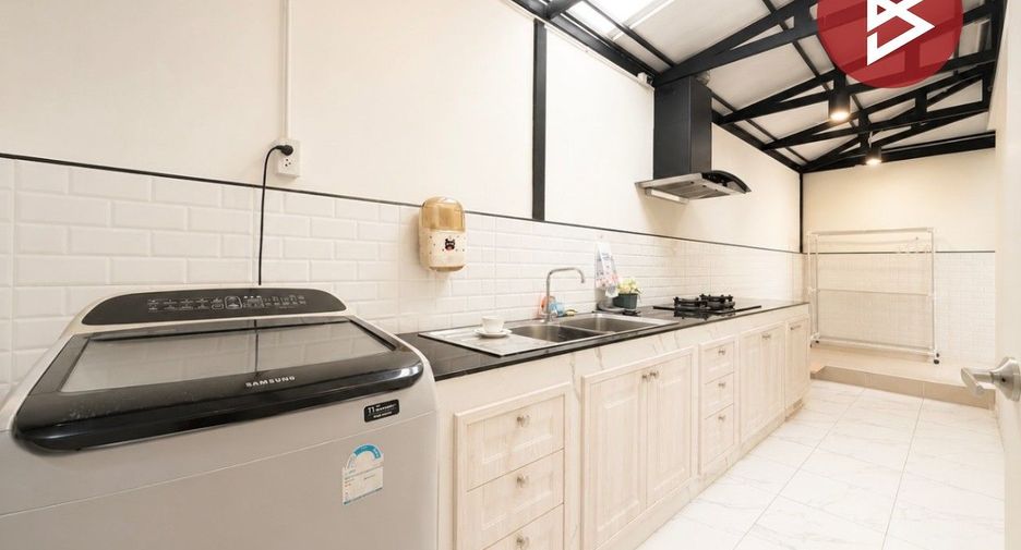 Casa en venta de 3 habitaciones en Mueang Samut Sakhon, Samut Sakhon
