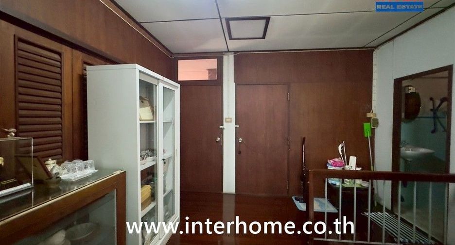 Terreno en venta en Bangkok Noi, Bangkok