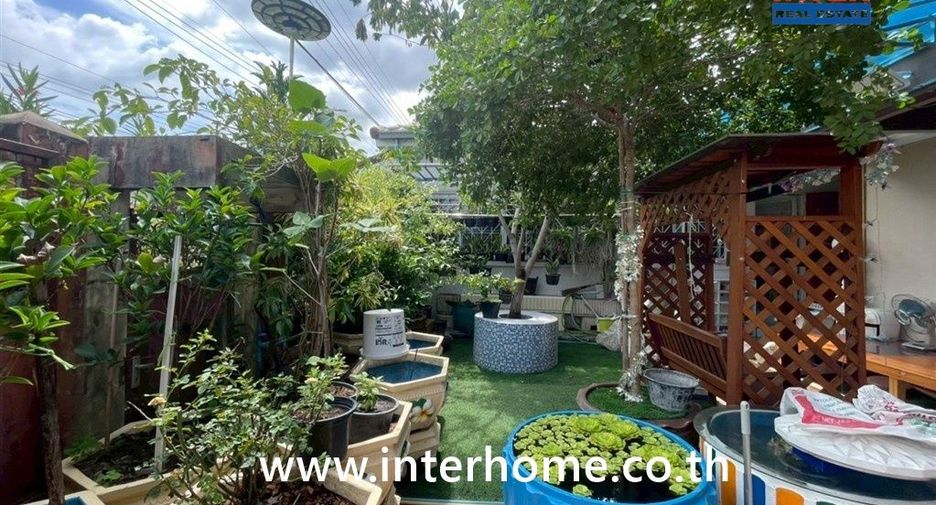 For sale 5 bedrooms house in Bang Khen, Bangkok