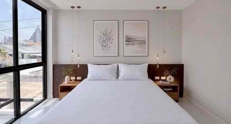 Villa zum Kauf mit 5 Zimmer in Bang Lamung, Chonburi