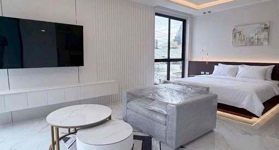 Villa zum Kauf mit 5 Zimmer in Bang Lamung, Chonburi