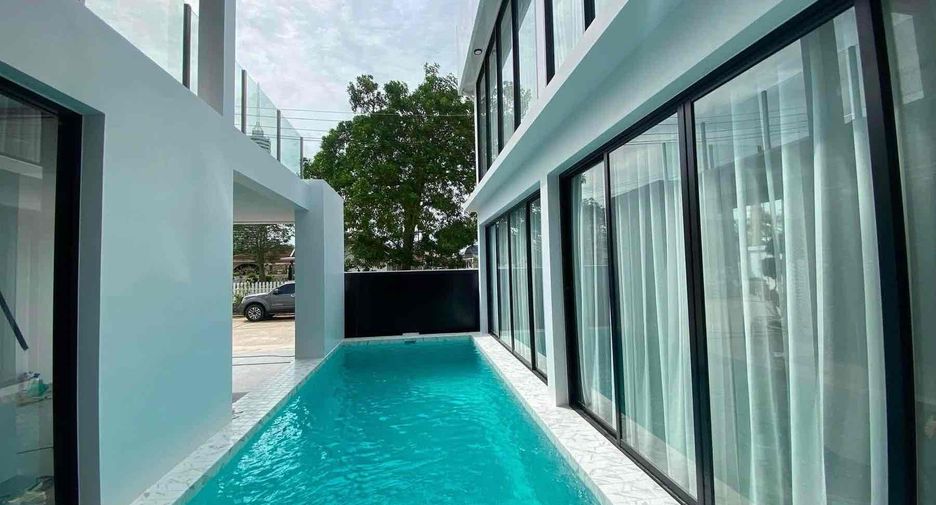 À louer et à vendre 5 chambres villa à Bang Lamung, Chonburi
