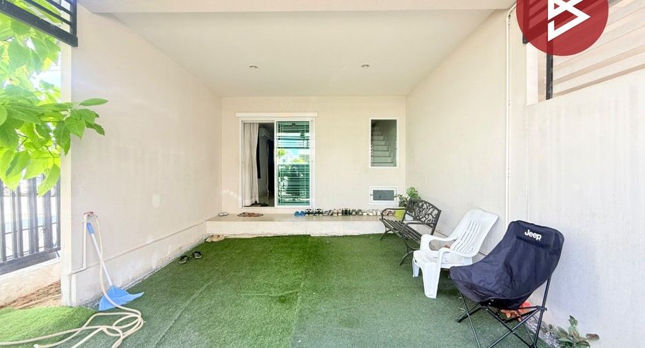 Reihenhaus zum Kauf mit 2 Zimmer in Mueang Samut Sakhon, Samut Sakhon