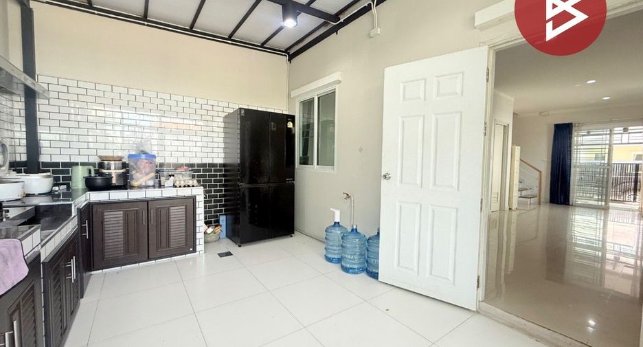 Reihenhaus zum Kauf mit 2 Zimmer in Mueang Samut Sakhon, Samut Sakhon