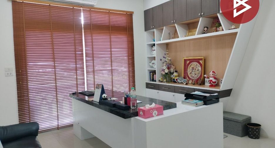 Local comercial en venta de 6 habitaciones en Mueang Phitsanulok, Phitsanulok