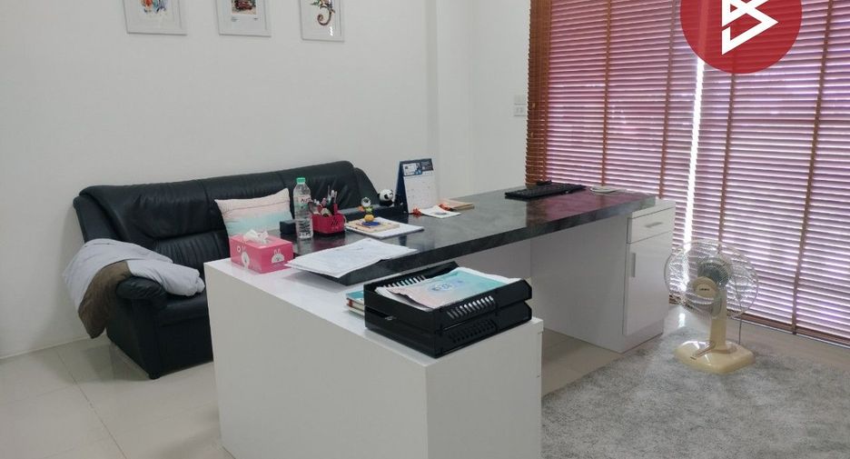 Local comercial en venta de 6 habitaciones en Mueang Phitsanulok, Phitsanulok