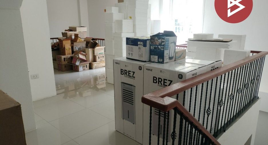 Local comercial en venta de 6 habitaciones en Mueang Phitsanulok, Phitsanulok