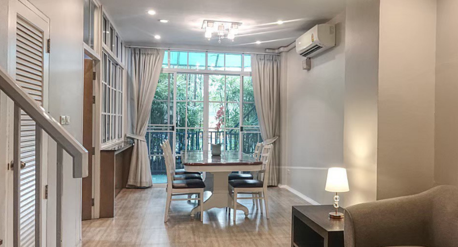 For sale 4 bedrooms townhouse in Pak Kret, Nonthaburi