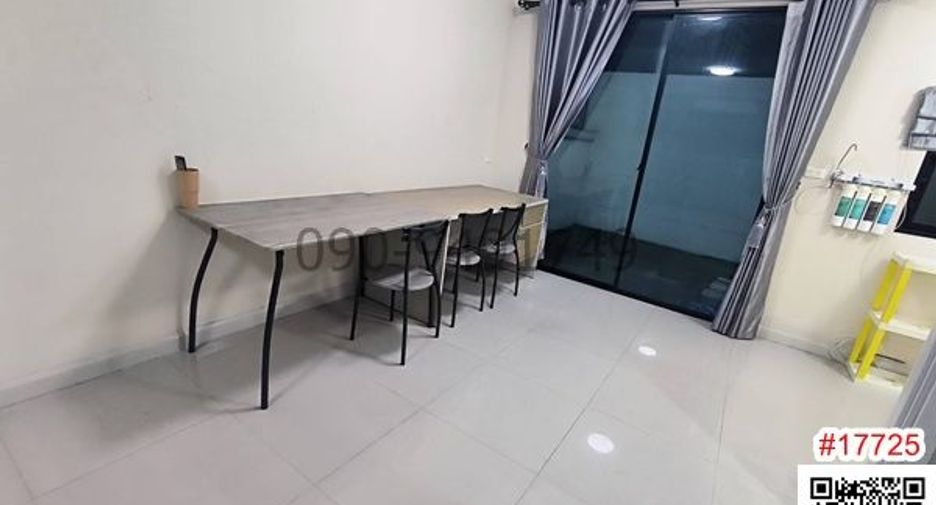 For rent 4 bedrooms townhouse in Min Buri, Bangkok