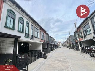 For sale 4 bedrooms townhouse in Bang Phli, Samut Prakan