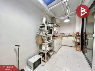 For sale 4 bedrooms townhouse in Bang Phli, Samut Prakan