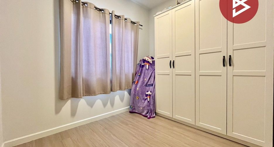 For sale 4 bedrooms townhouse in Bang Phli, Samut Prakan