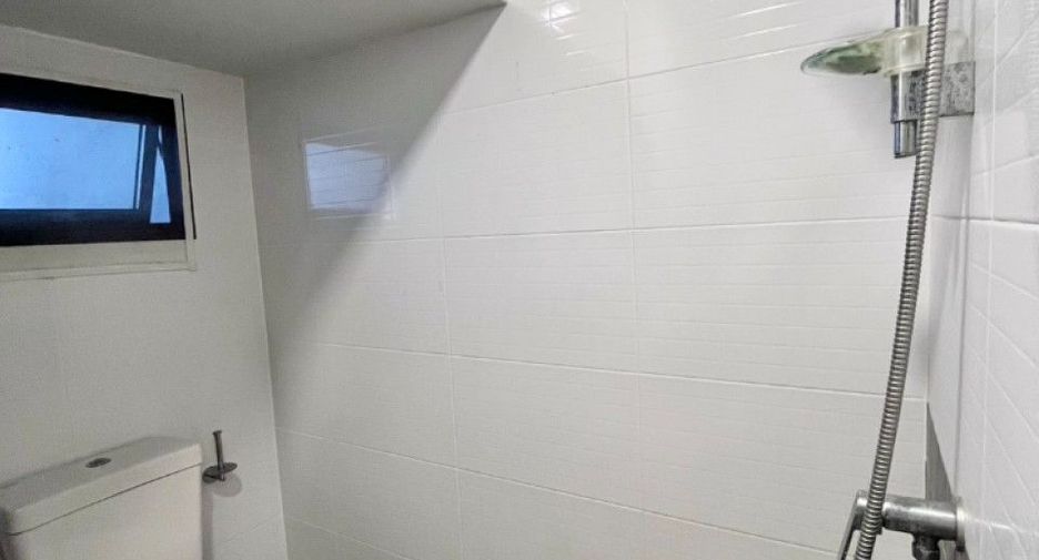 For sale 4 bedrooms townhouse in Bang Phli, Samut Prakan